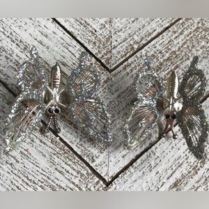 90s butterfly clips moving wings